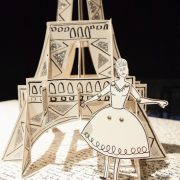 C... wie Chamäleon, Pop-up Eiffelturm und Frida, © Sigrid Wurzinger